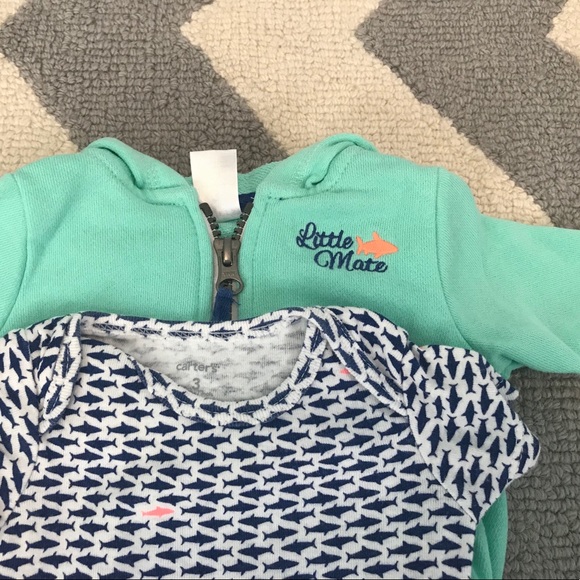 Baby hoodie, bodysuit, and pants set 3 months - Picture 4 of 4